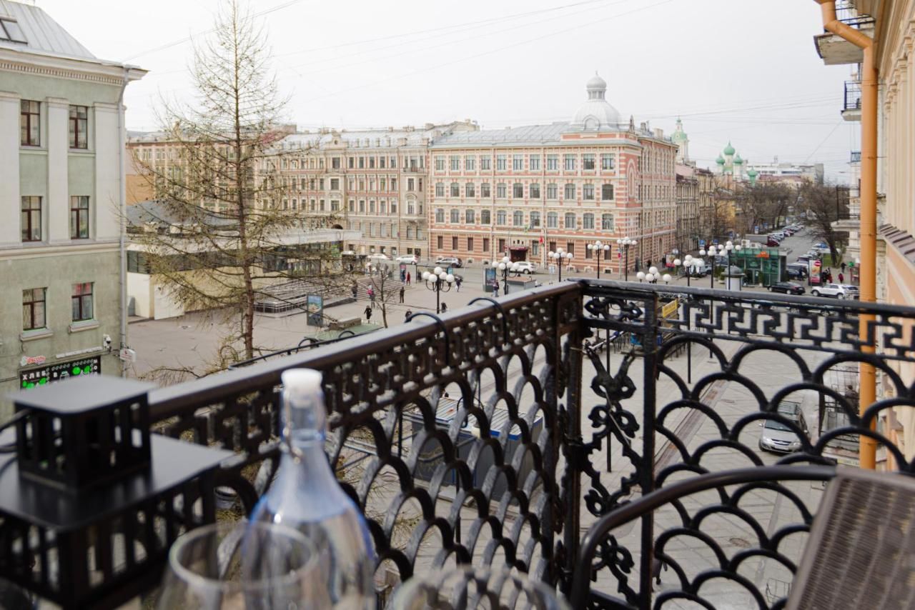 Гор линия спб. Первая линия СПБ.