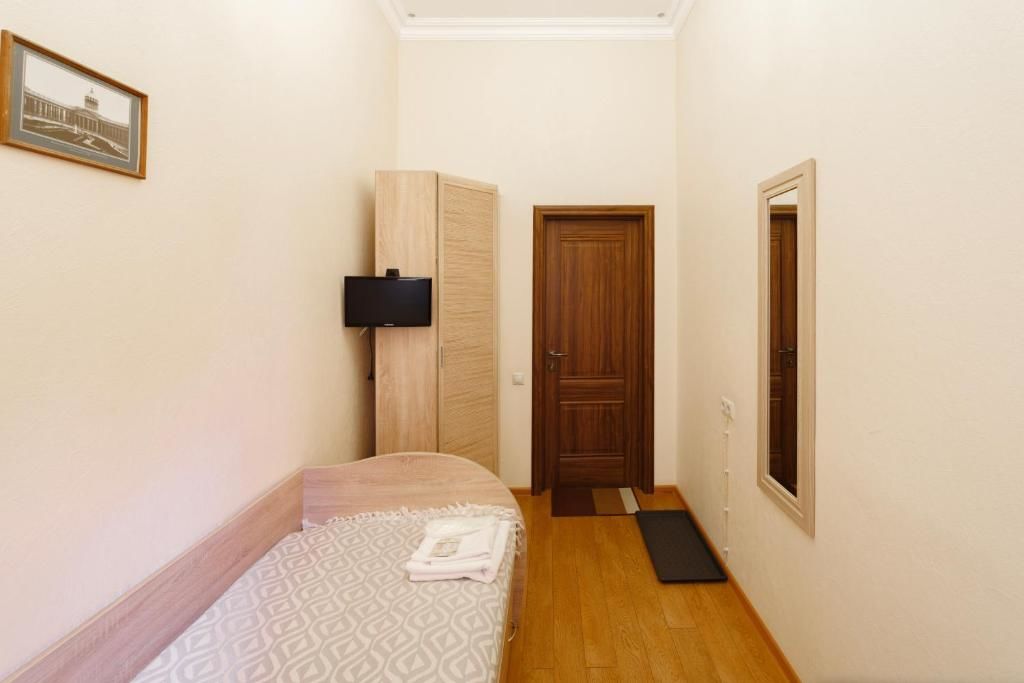 Гостевой дом Inn 6 line Санкт-Петербург-35